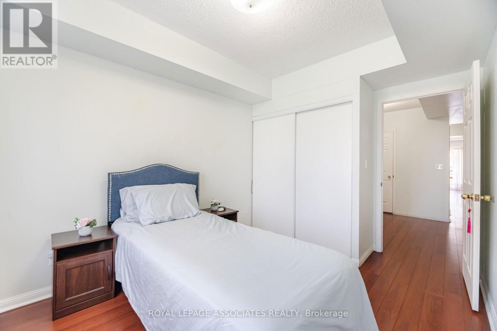2042 - 3043 FINCH AVENUE WEST Image 19