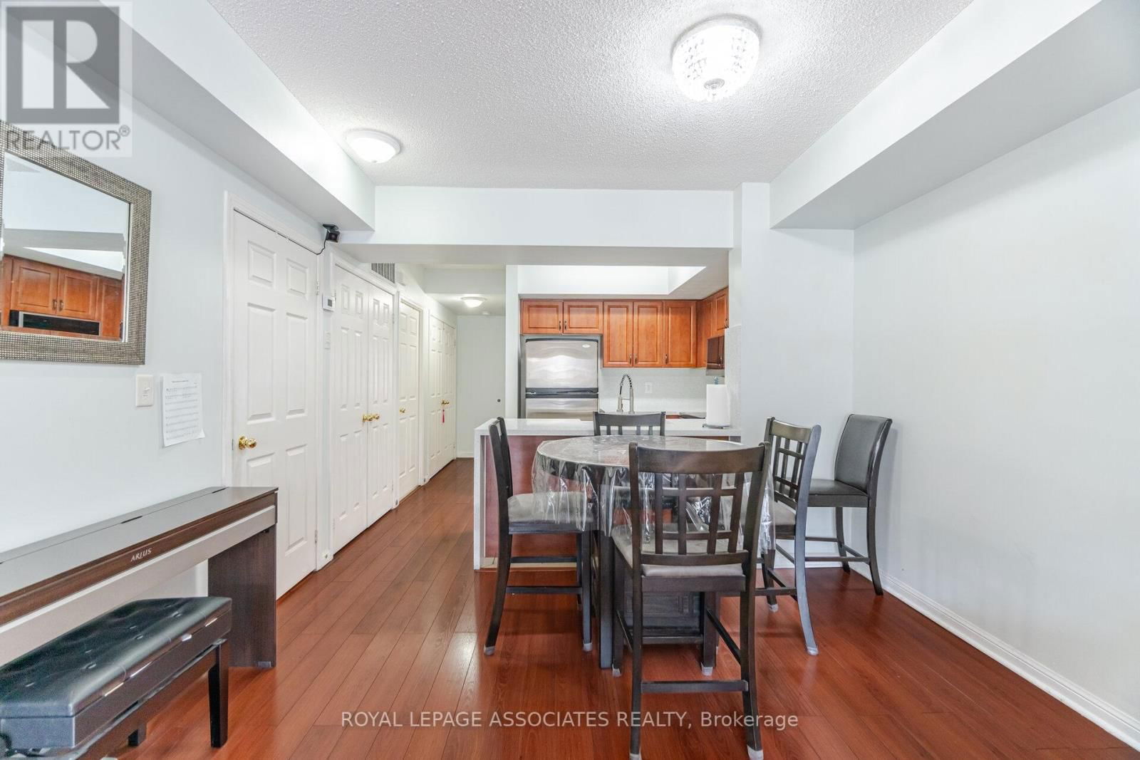 2042 - 3043 FINCH AVENUE WEST Image 6