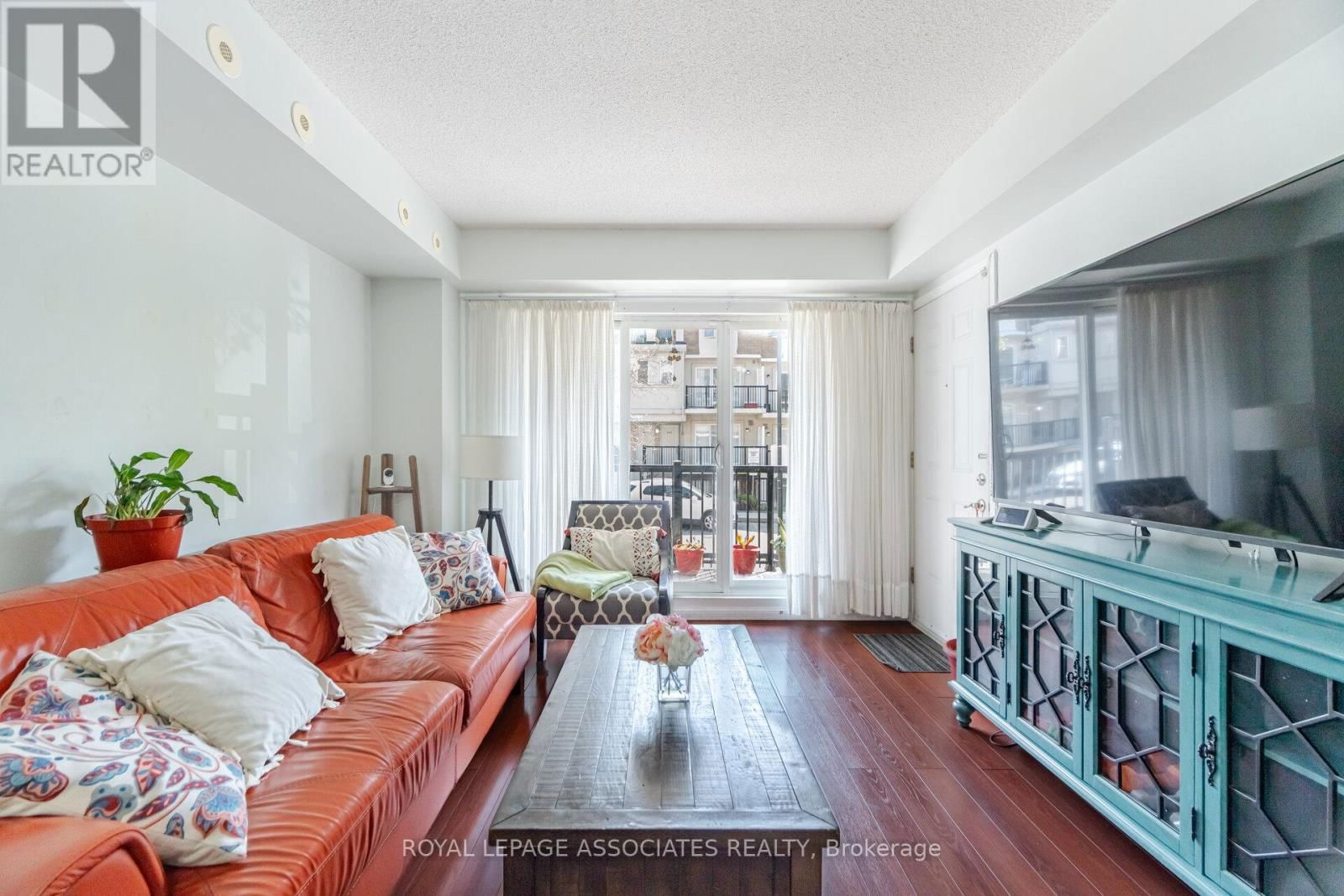 2042 - 3043 FINCH AVENUE WEST Image 8