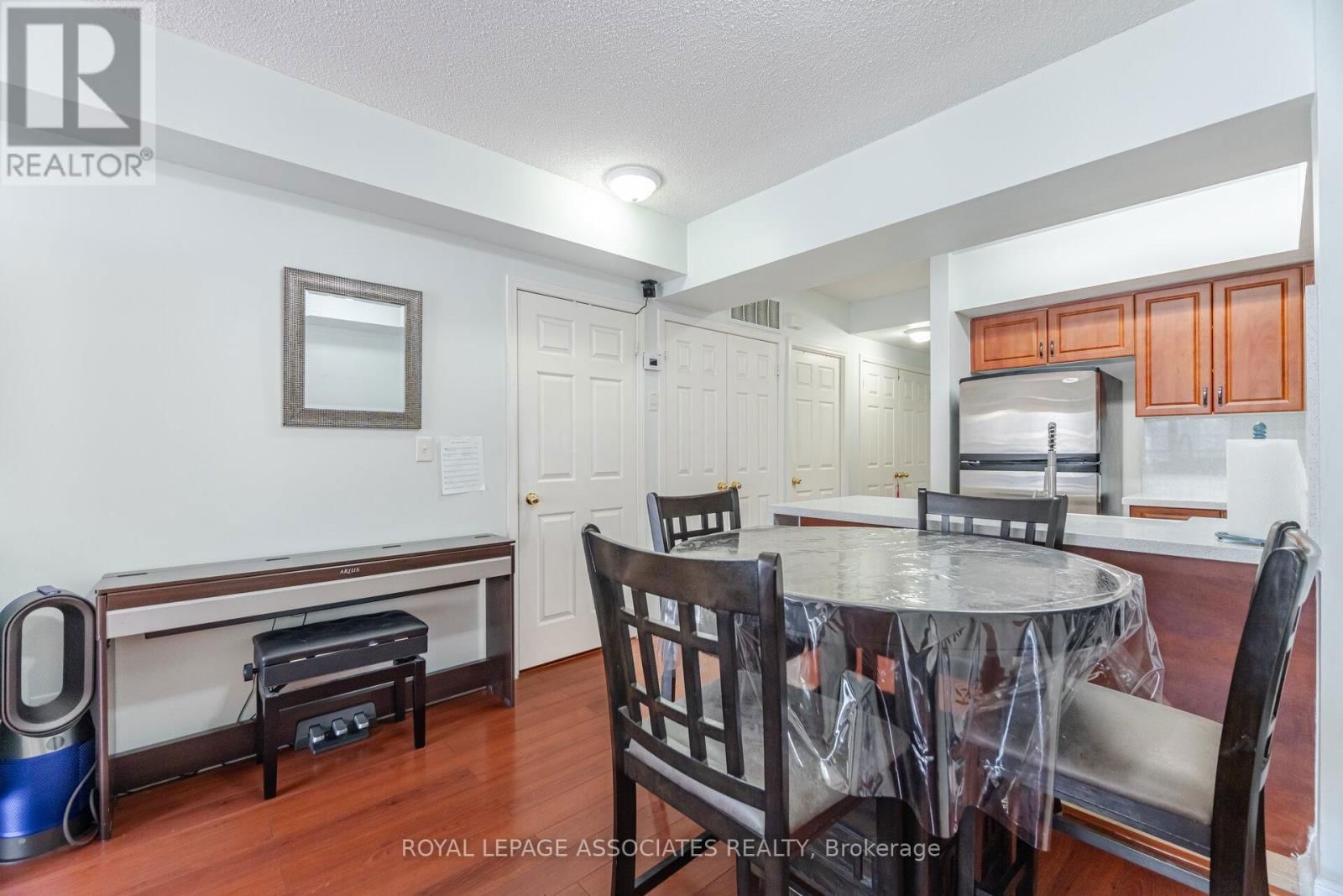 2042 - 3043 FINCH AVENUE WEST Image 9