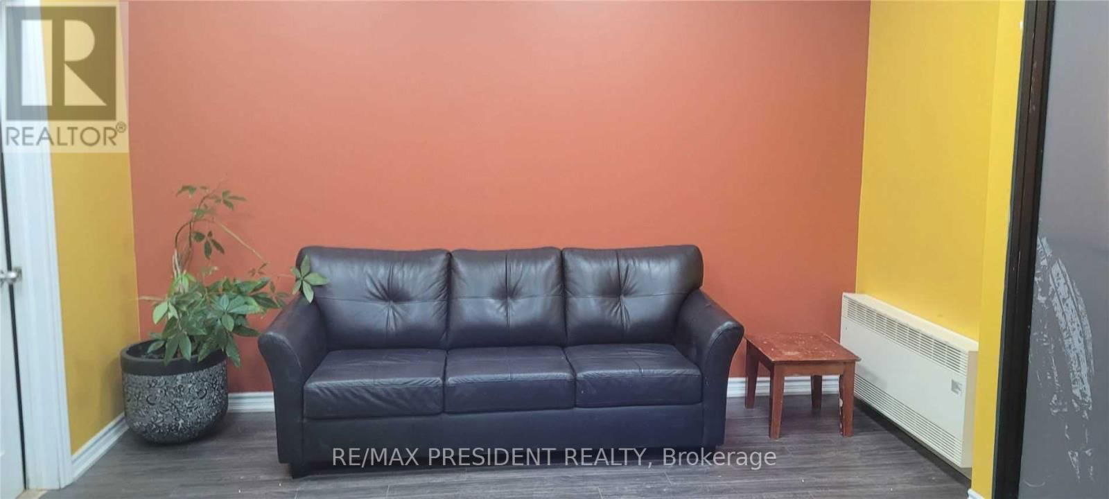 11 - 30 HALE ROAD Image 5