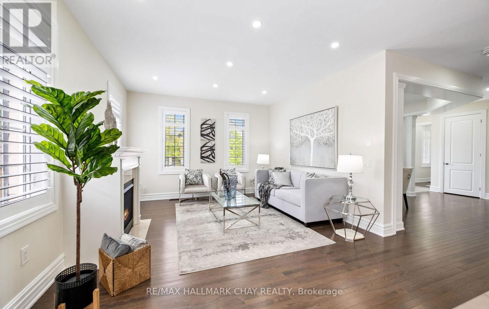 40 HAMILTON COURT Image 17