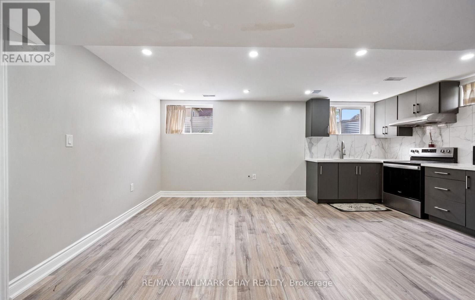 40 HAMILTON COURT Image 44