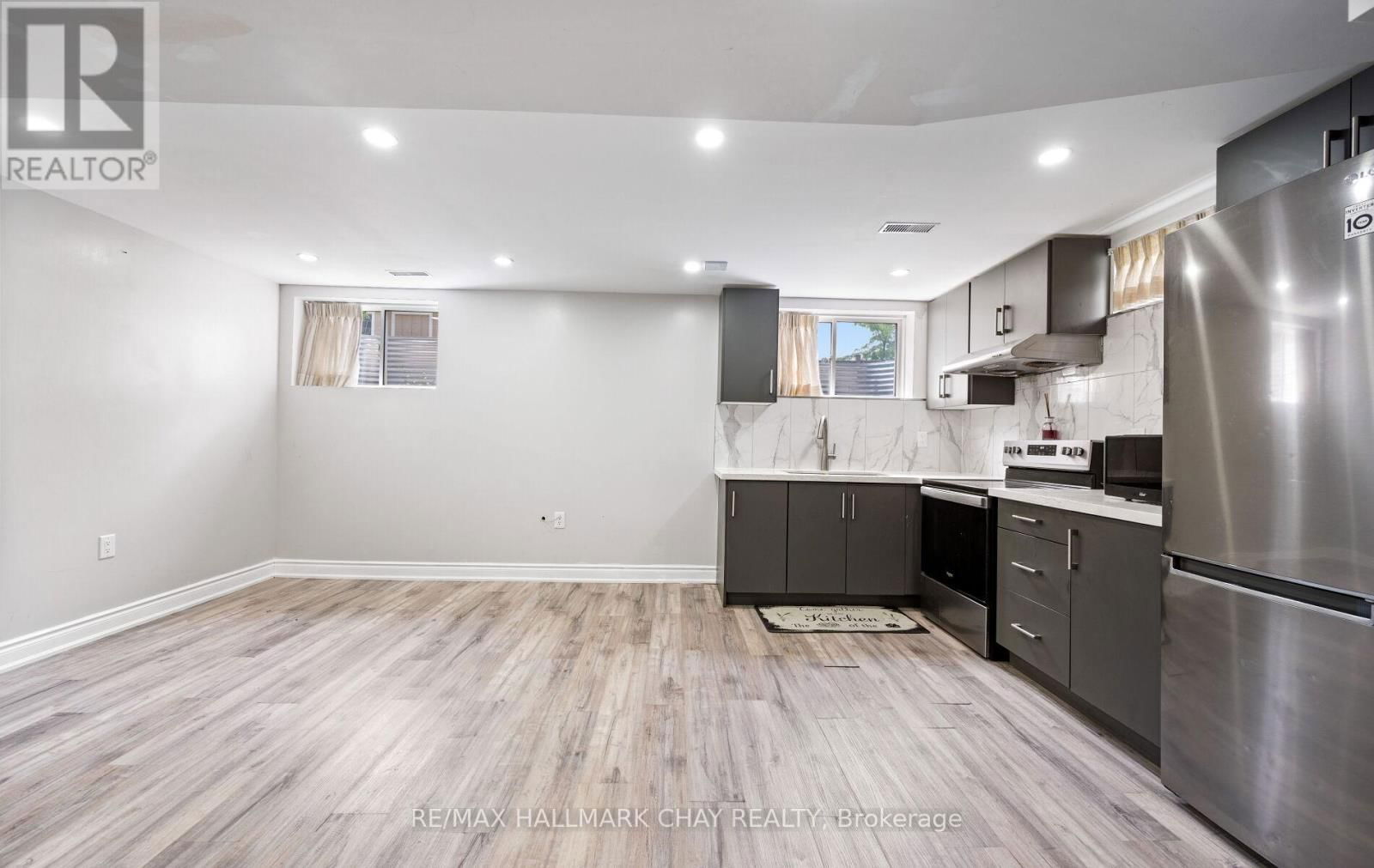 40 HAMILTON COURT Image 46
