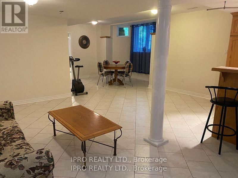 51 BERRYDOWN DRIVE Image 13
