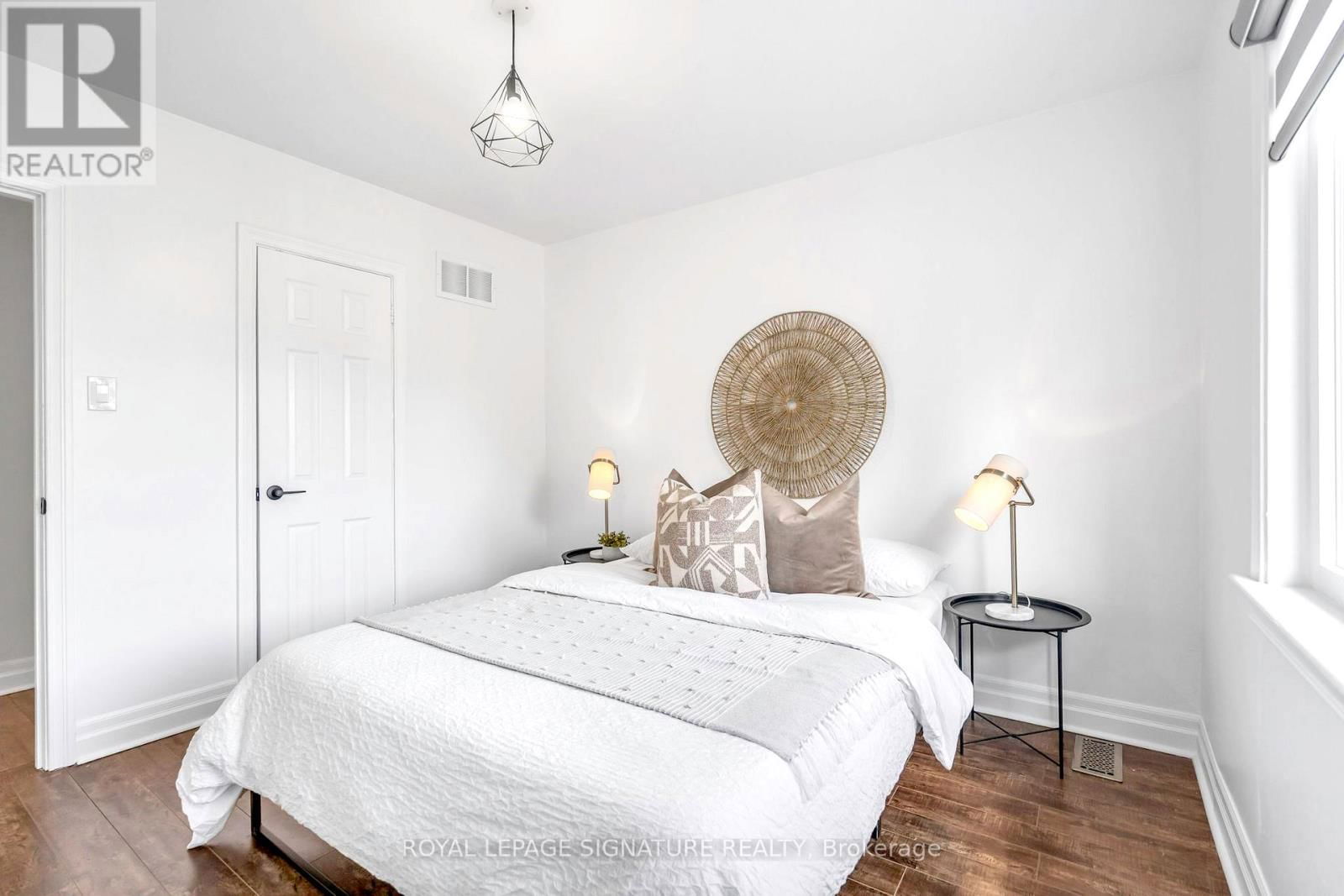 33 NINETEENTH STREET Image 12