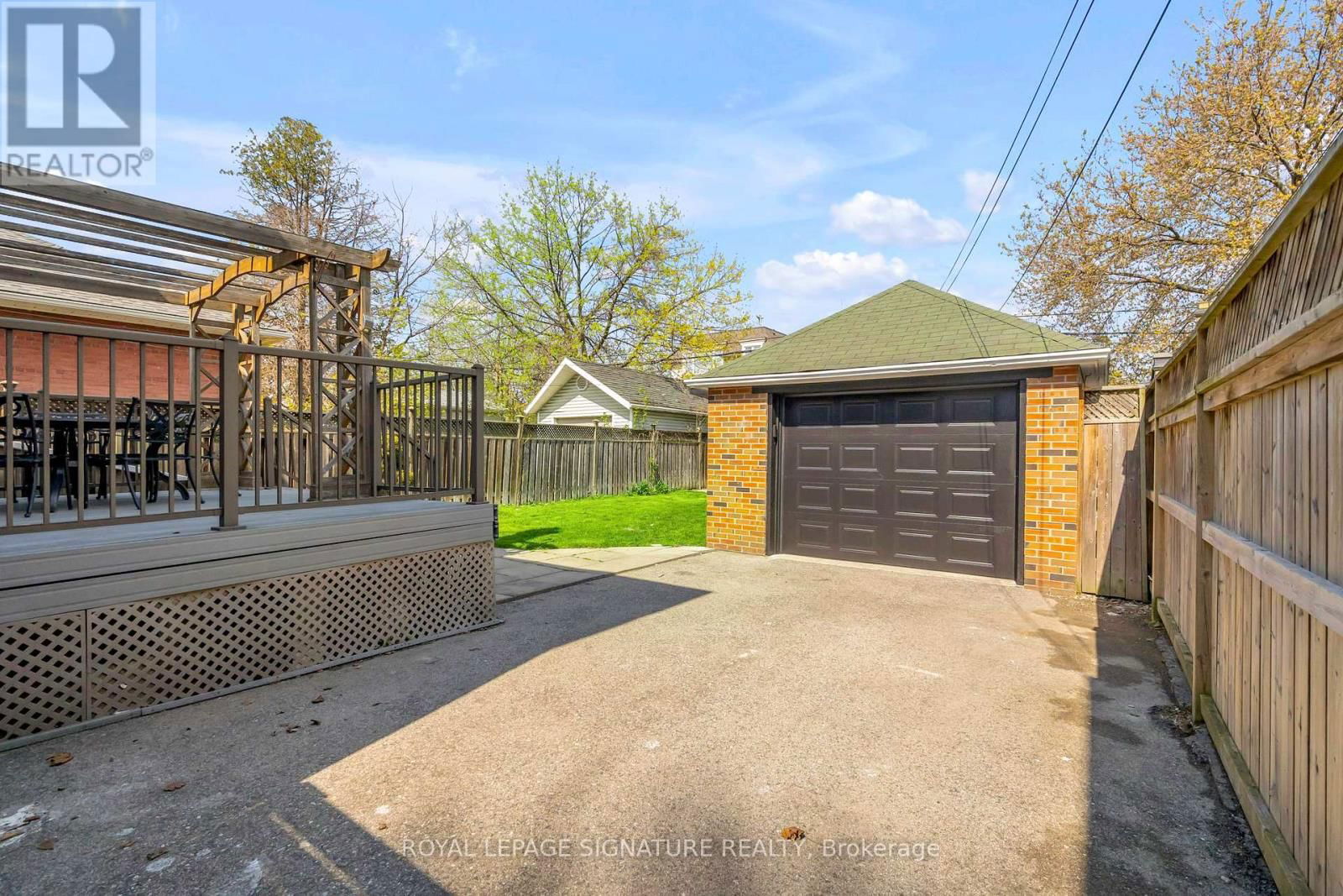 33 NINETEENTH STREET Image 25