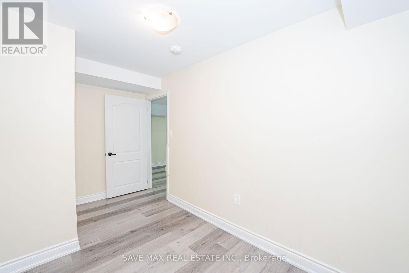 19 BOAT STREET Image 14