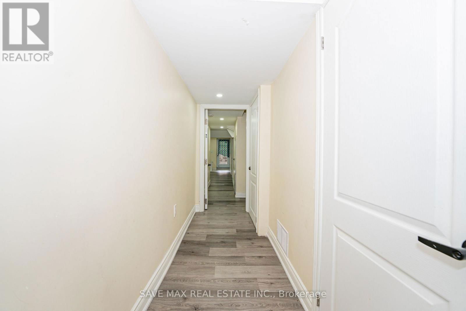 19 BOAT STREET Image 19
