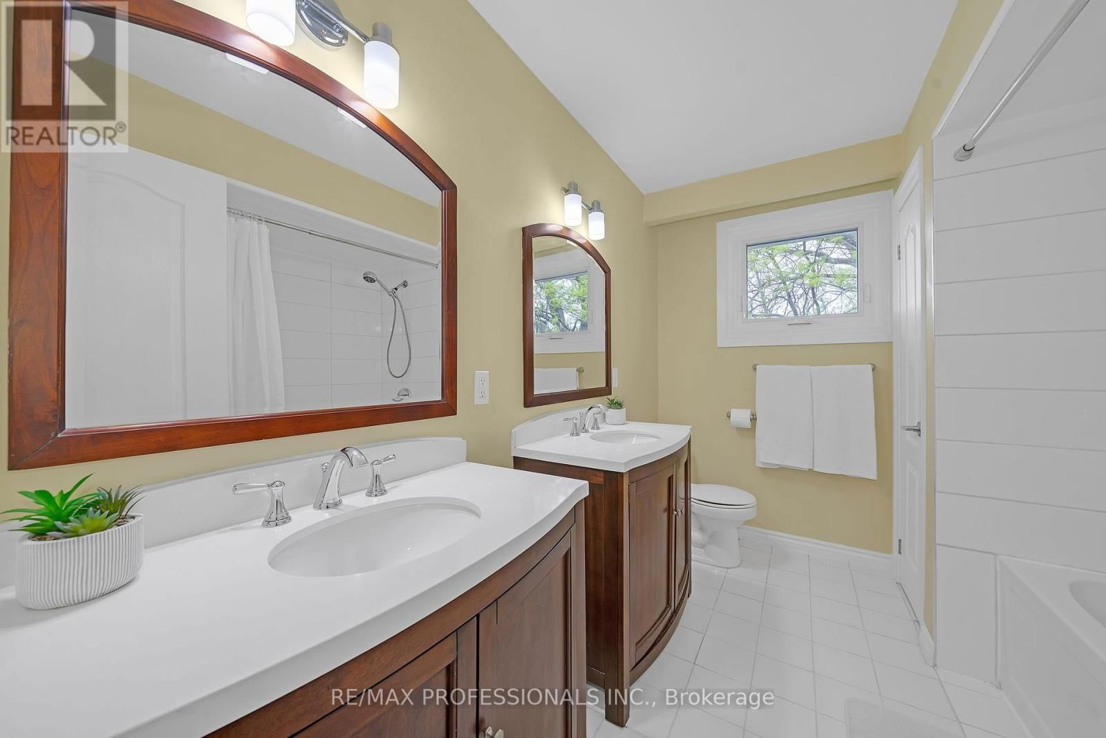 3561 HAVEN GLENN Image 17