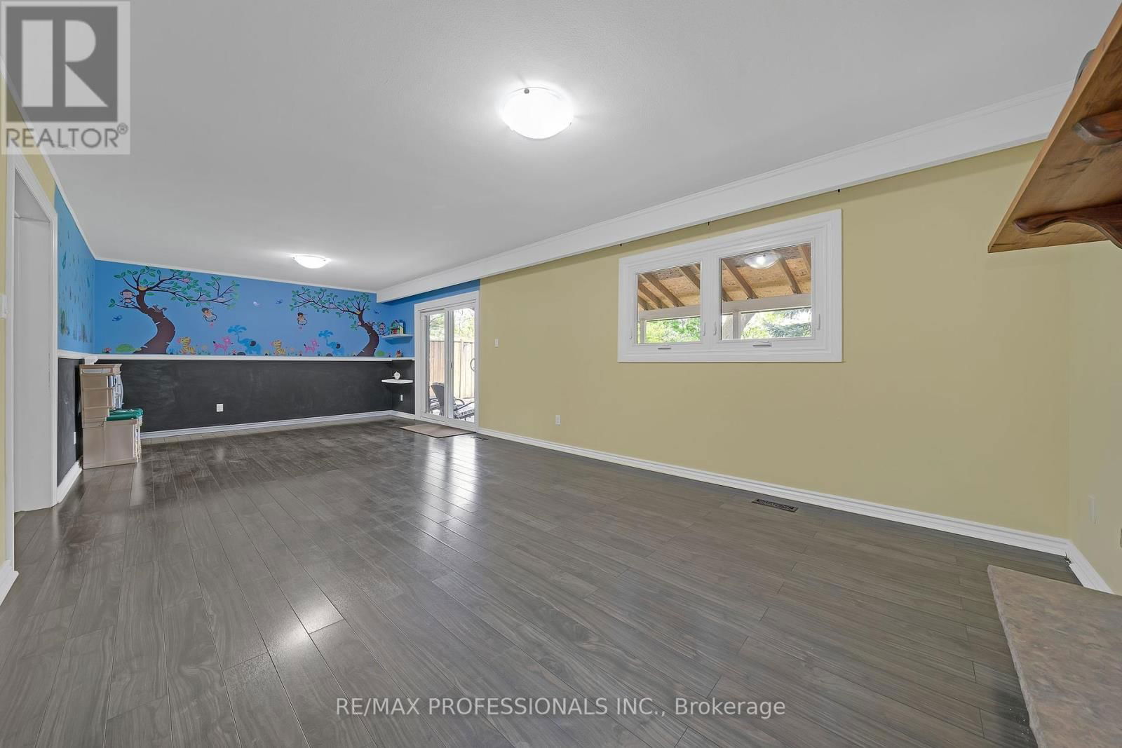 3561 HAVEN GLENN Image 23