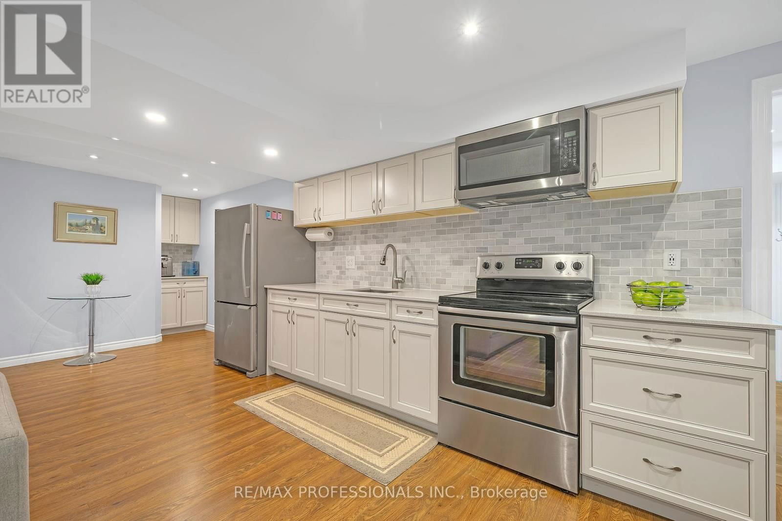 3561 HAVEN GLENN Image 26