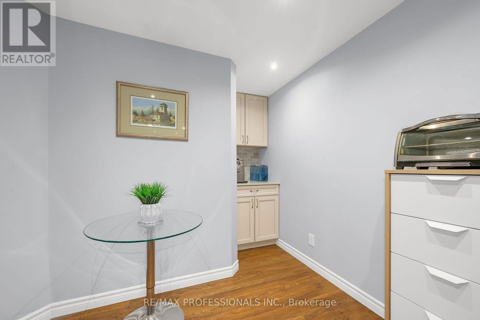 3561 HAVEN GLENN Image 30