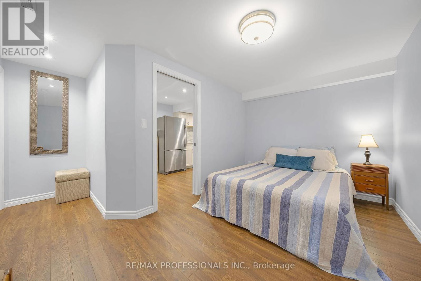 3561 HAVEN GLENN Image 33