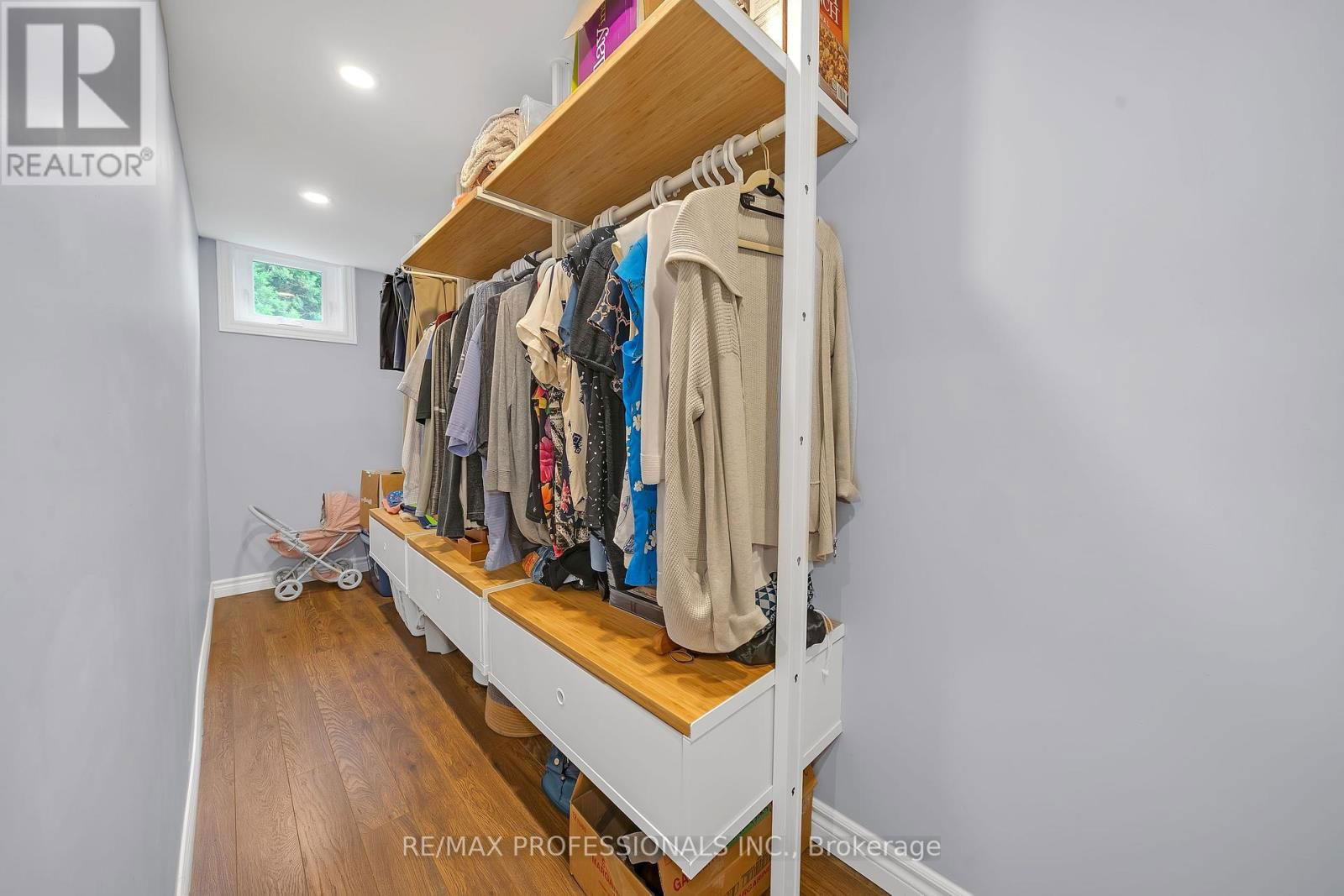 3561 HAVEN GLENN Image 34
