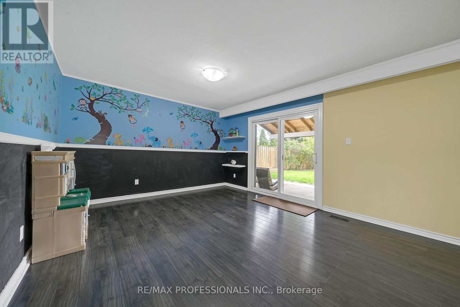 3561 HAVEN GLENN Image 44