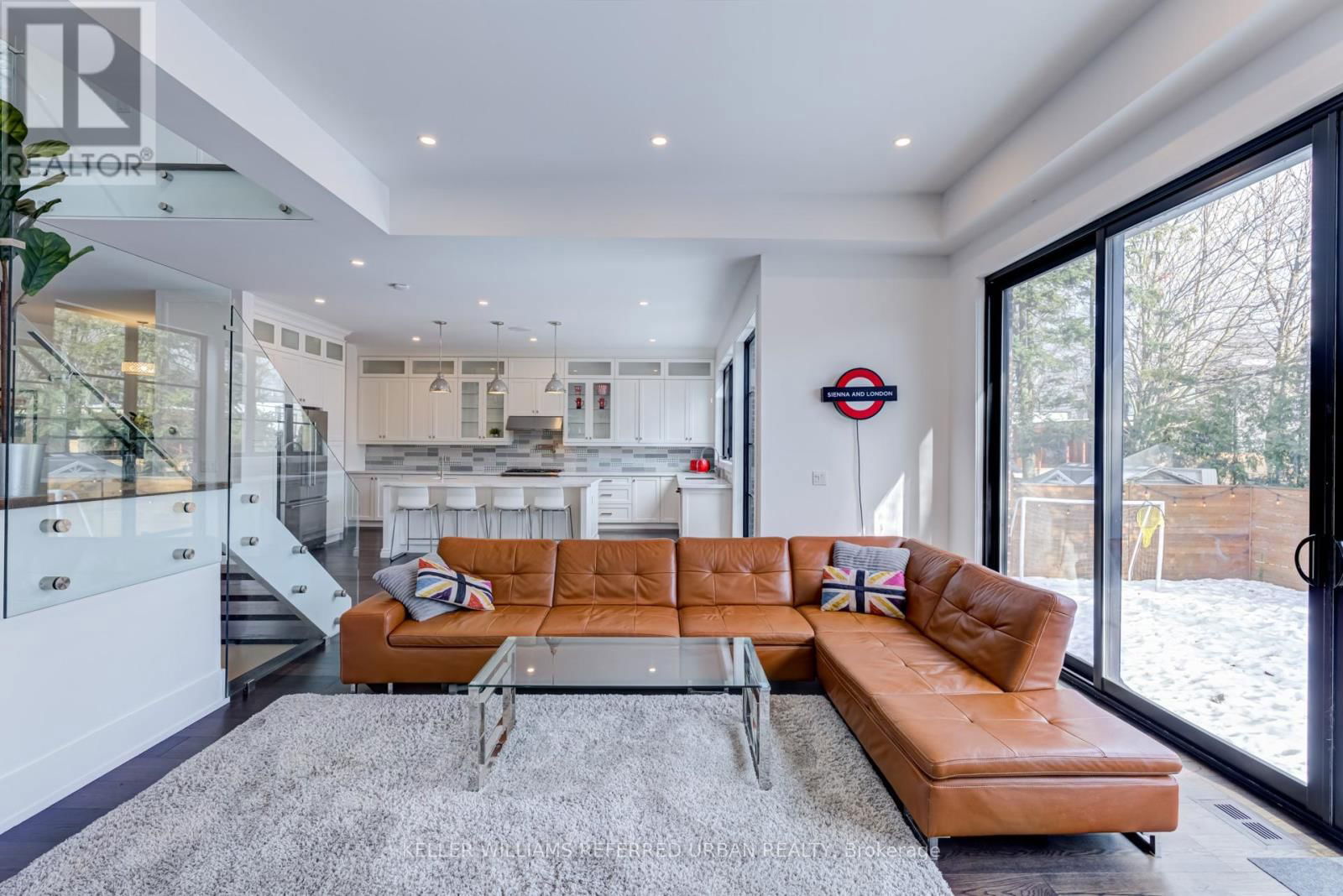 57 AMBLESIDE AVENUE Image 10
