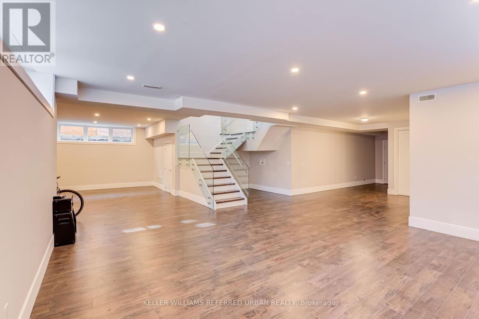 57 AMBLESIDE AVENUE Image 36