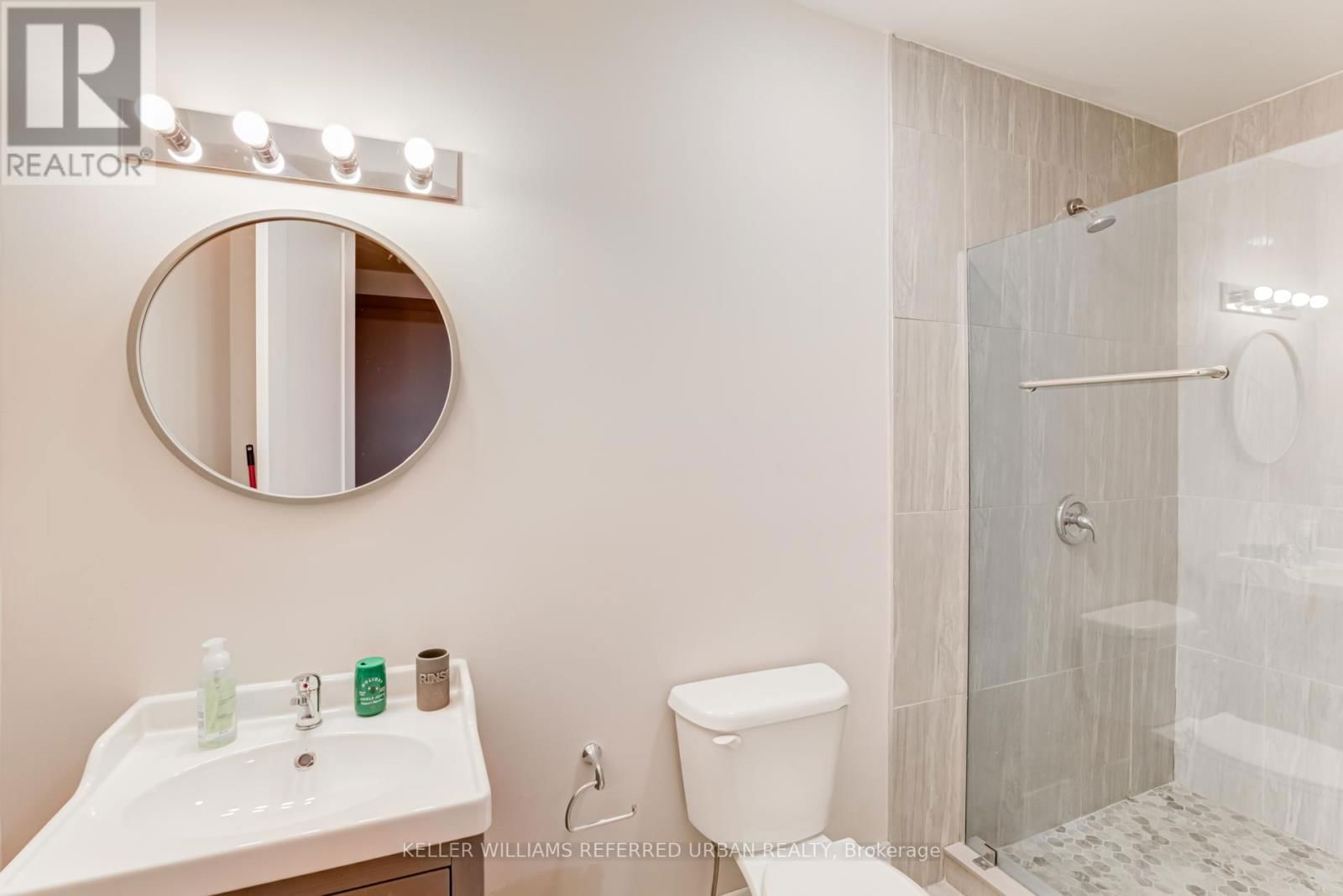 57 AMBLESIDE AVENUE Image 40