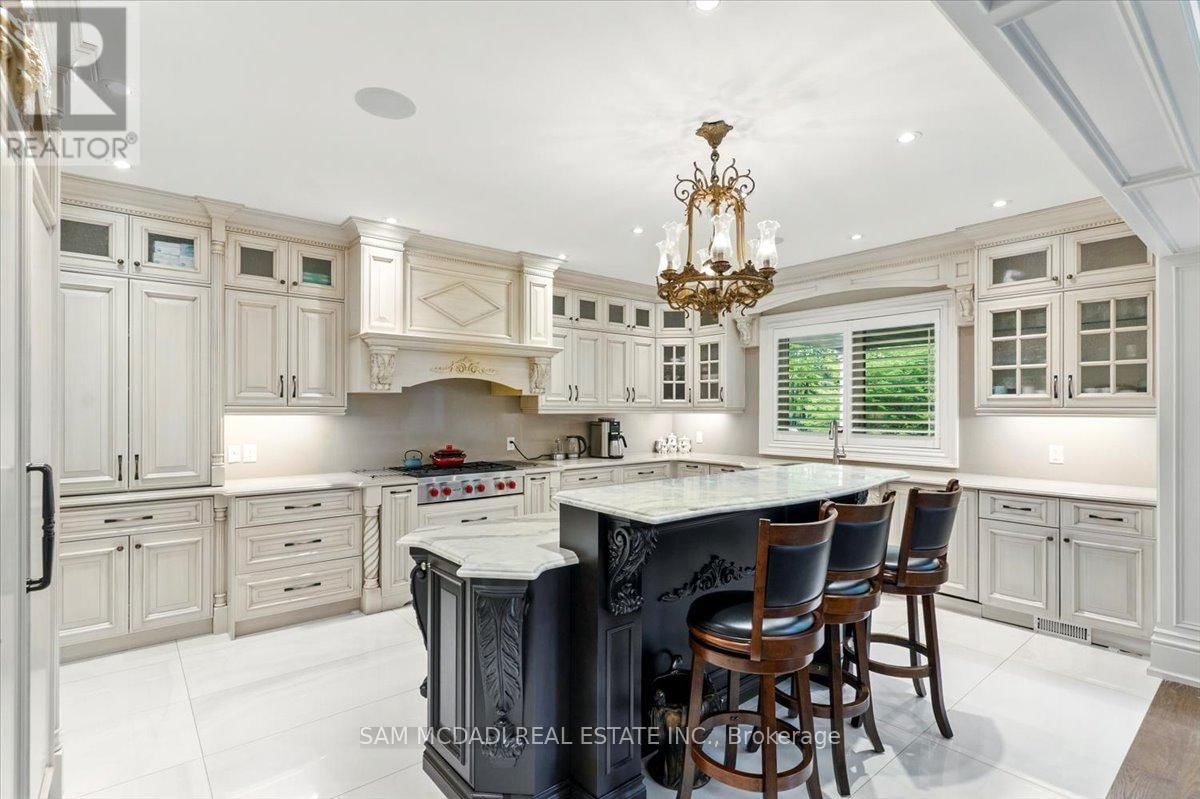 883 PARKLAND AVENUE Image 15