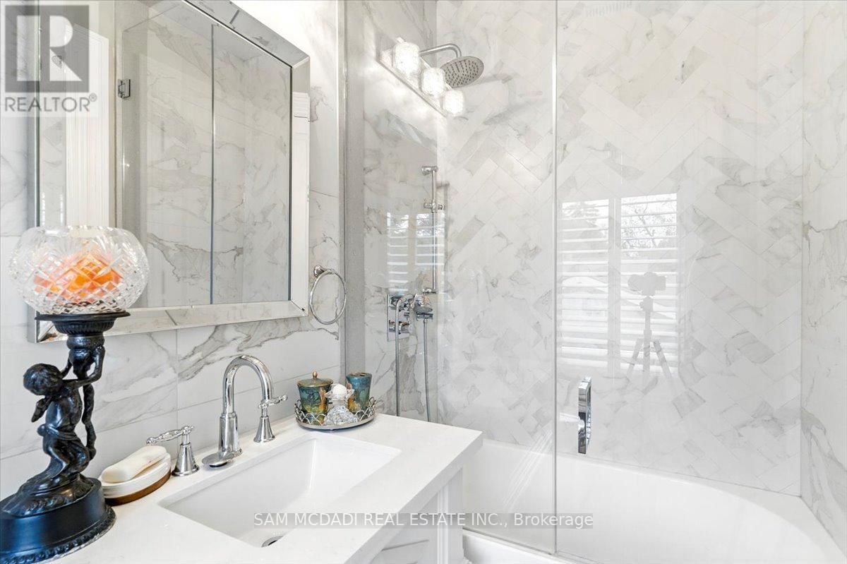 883 PARKLAND AVENUE Image 31