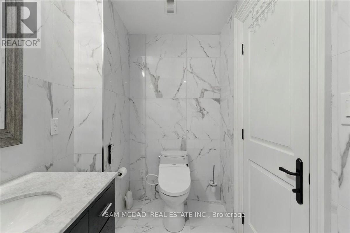 883 PARKLAND AVENUE Image 44