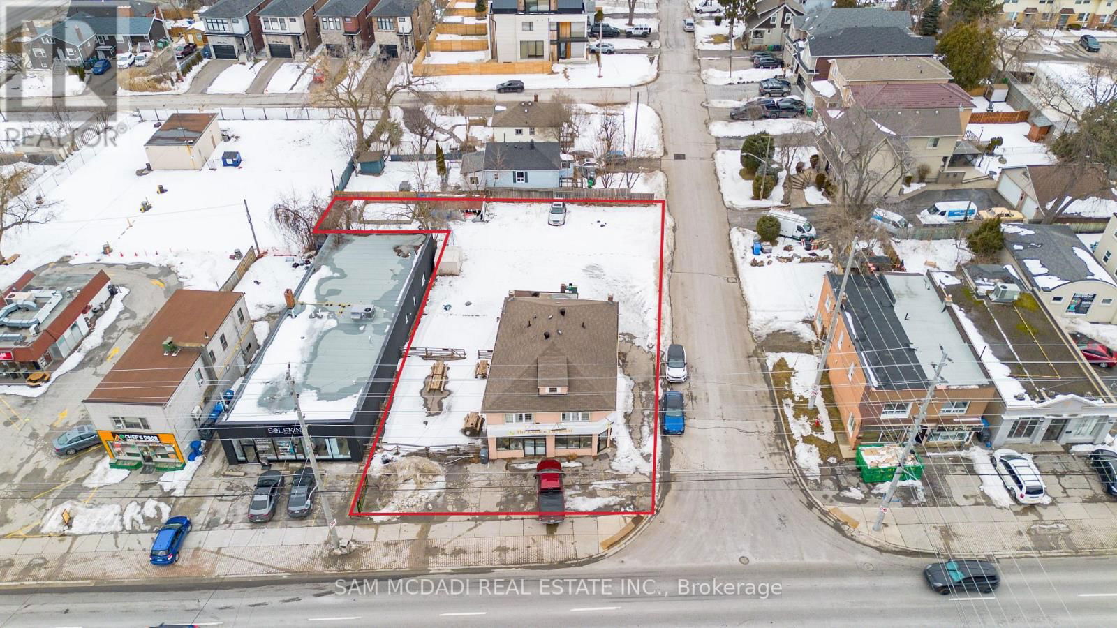 733-735 LAKESHORE ROAD EAST Image 13