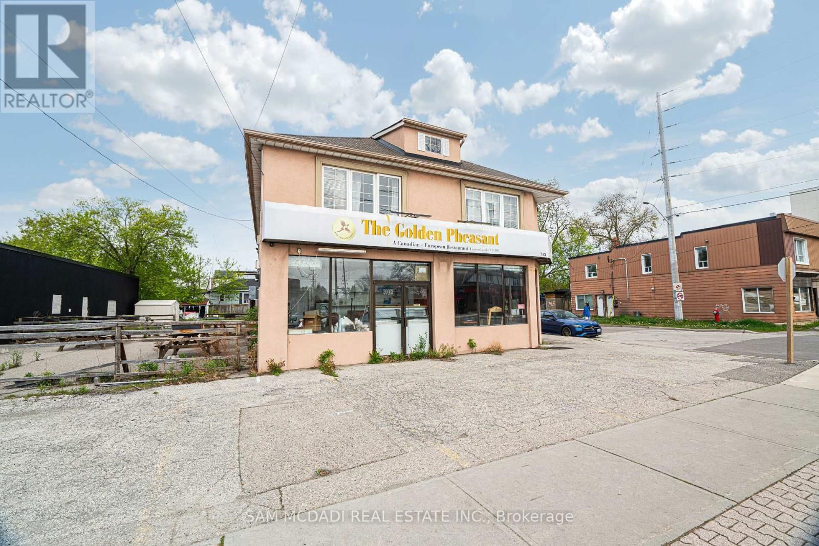 733-735 LAKESHORE ROAD EAST Image 4
