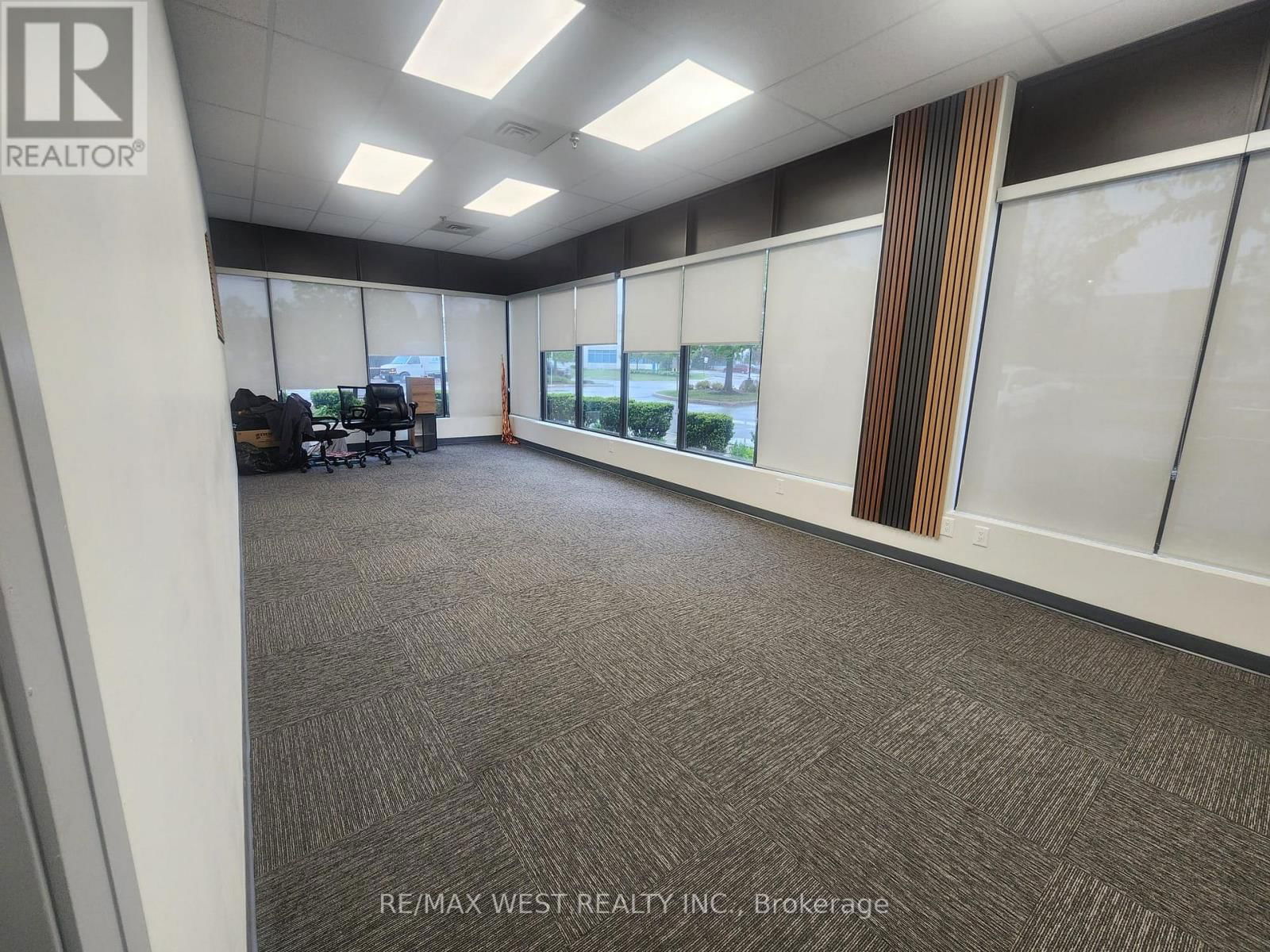 33 - 4181 SLADEVIEW CRESCENT Image 15