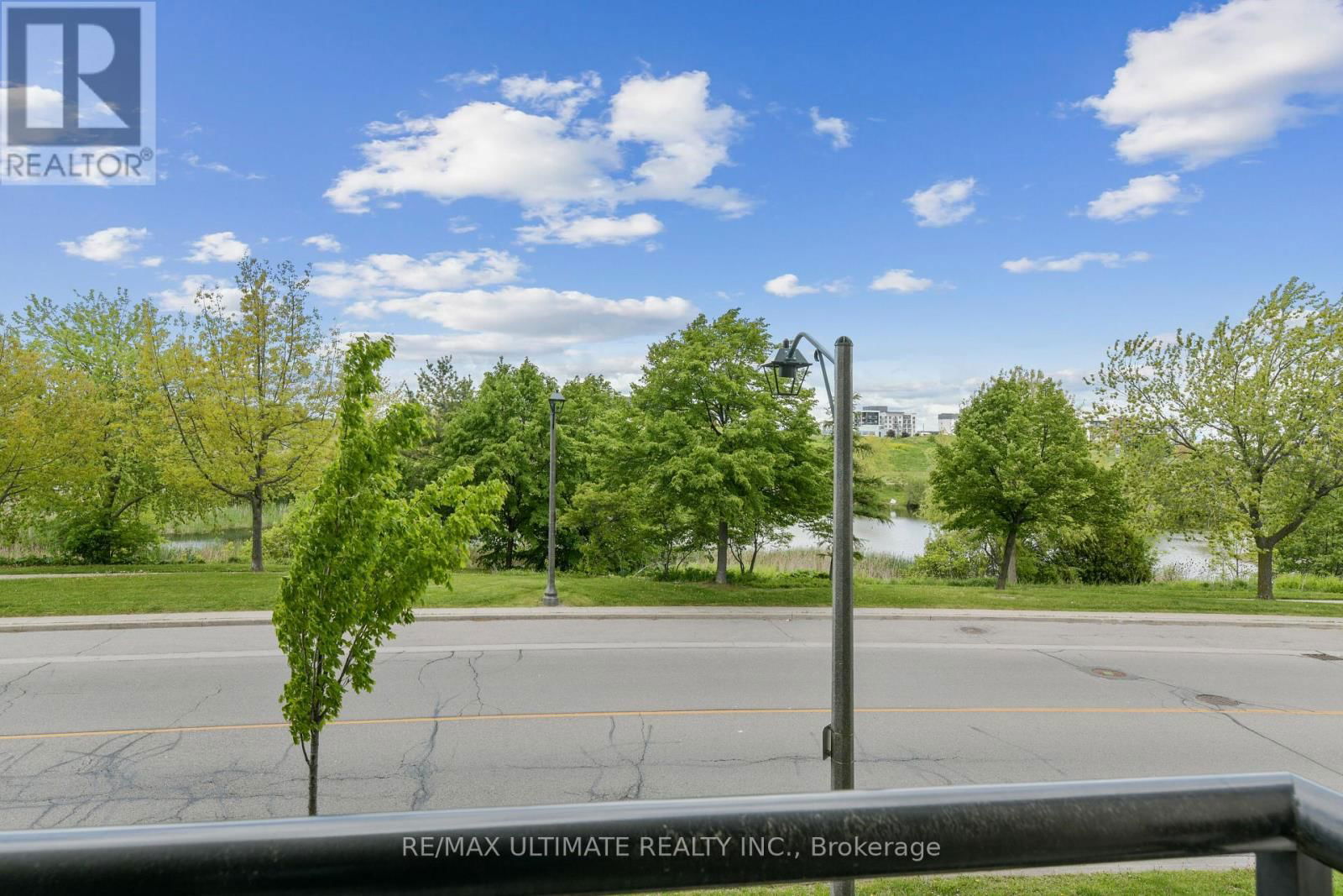 202 - 2325 CENTRAL PARK DRIVE Image 30