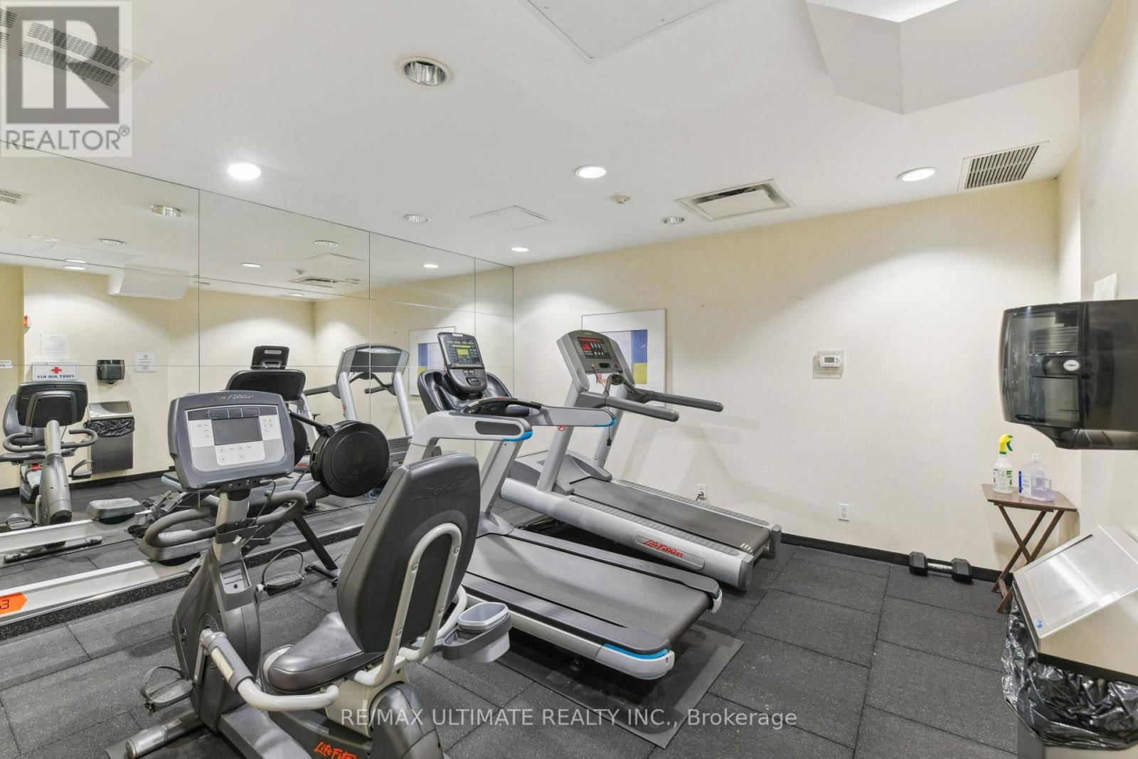 202 - 2325 CENTRAL PARK DRIVE Image 33