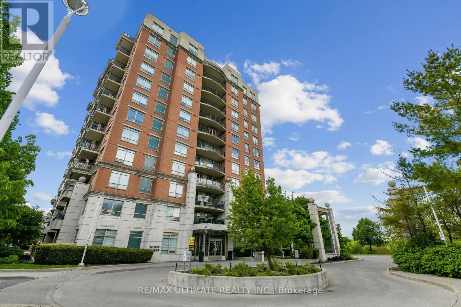 202 - 2325 CENTRAL PARK DRIVE Image 4