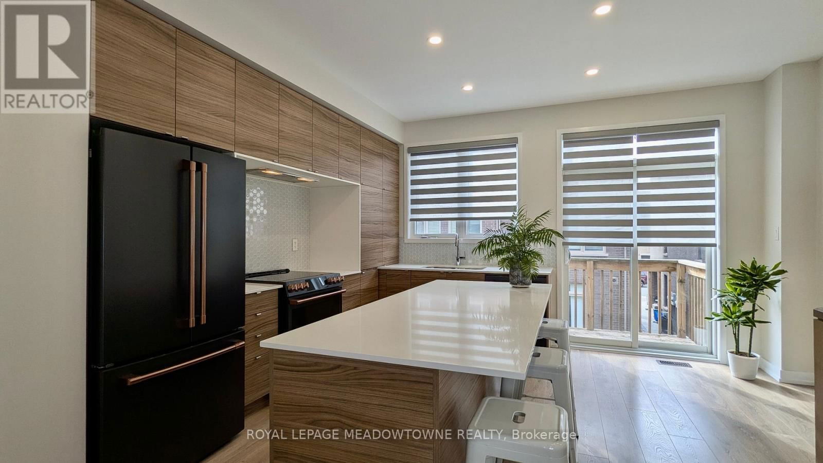 171 HUGUENOT ROAD Image 11