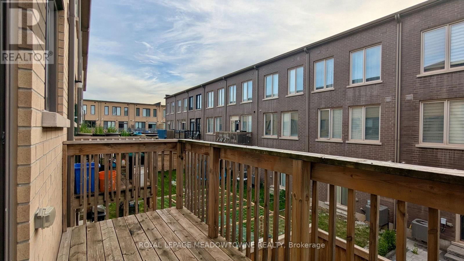 171 HUGUENOT ROAD Image 15