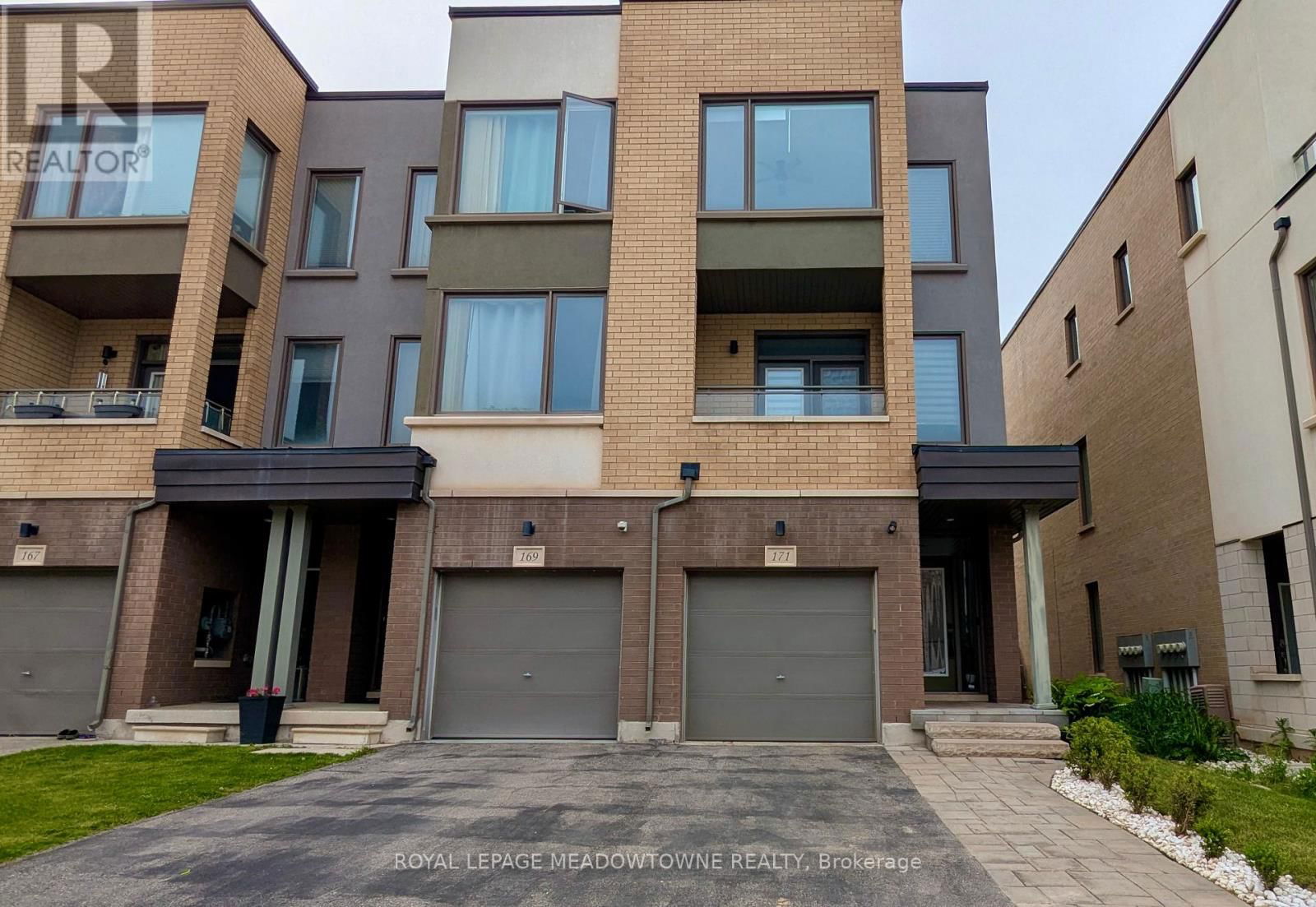 171 HUGUENOT ROAD Image 2