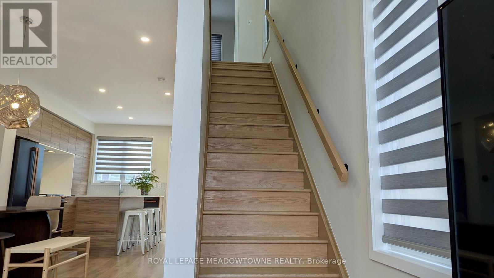 171 HUGUENOT ROAD Image 21