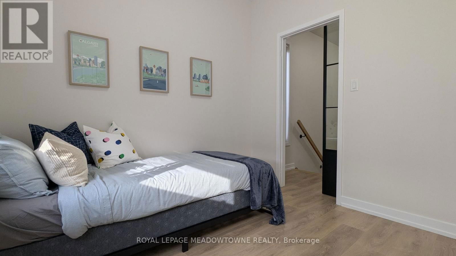 171 HUGUENOT ROAD Image 23