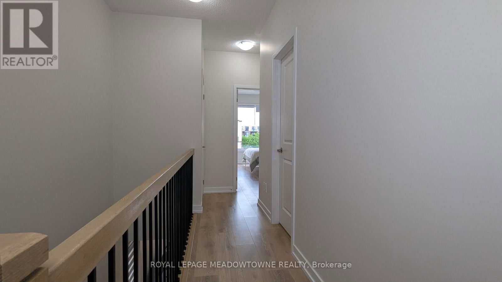 171 HUGUENOT ROAD Image 24