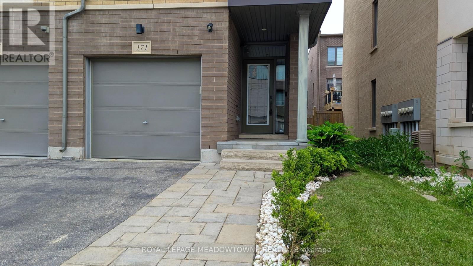 171 HUGUENOT ROAD Image 3