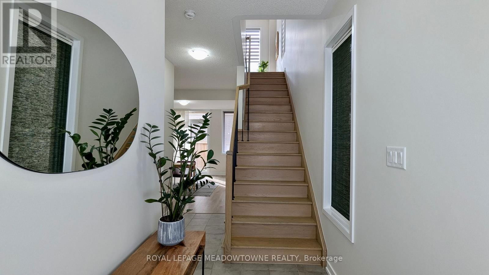 171 HUGUENOT ROAD Image 4