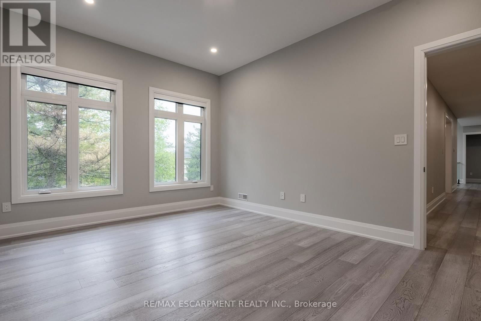 2110 STONEHOUSE CRESCENT Image 30