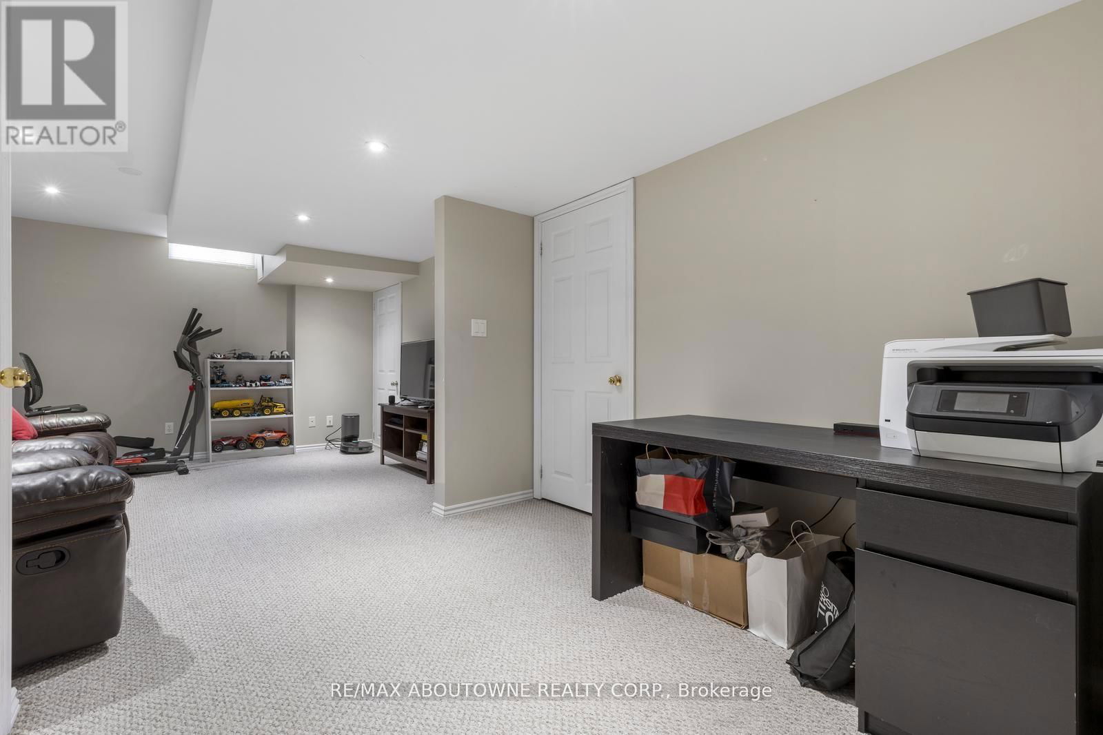 2149 SHORNCLIFFE BOULEVARD Image 21