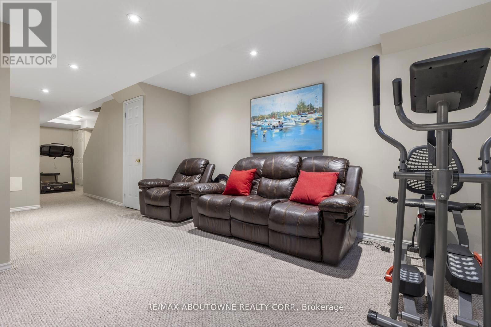 2149 SHORNCLIFFE BOULEVARD Image 22