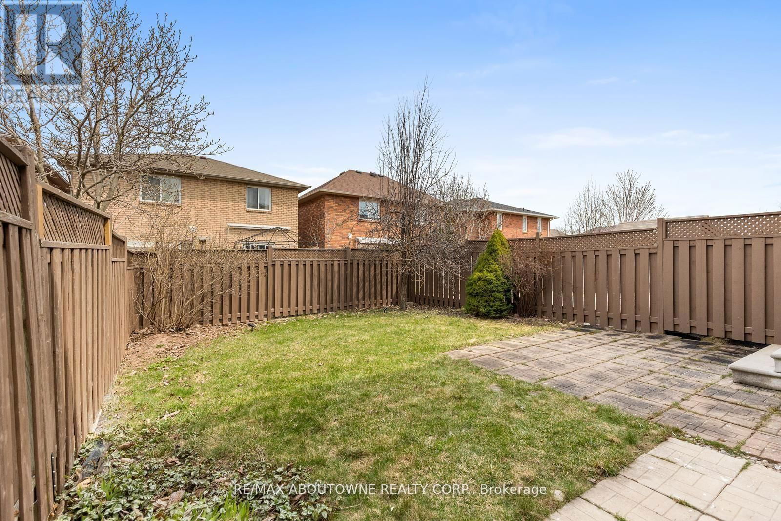 2149 SHORNCLIFFE BOULEVARD Image 23