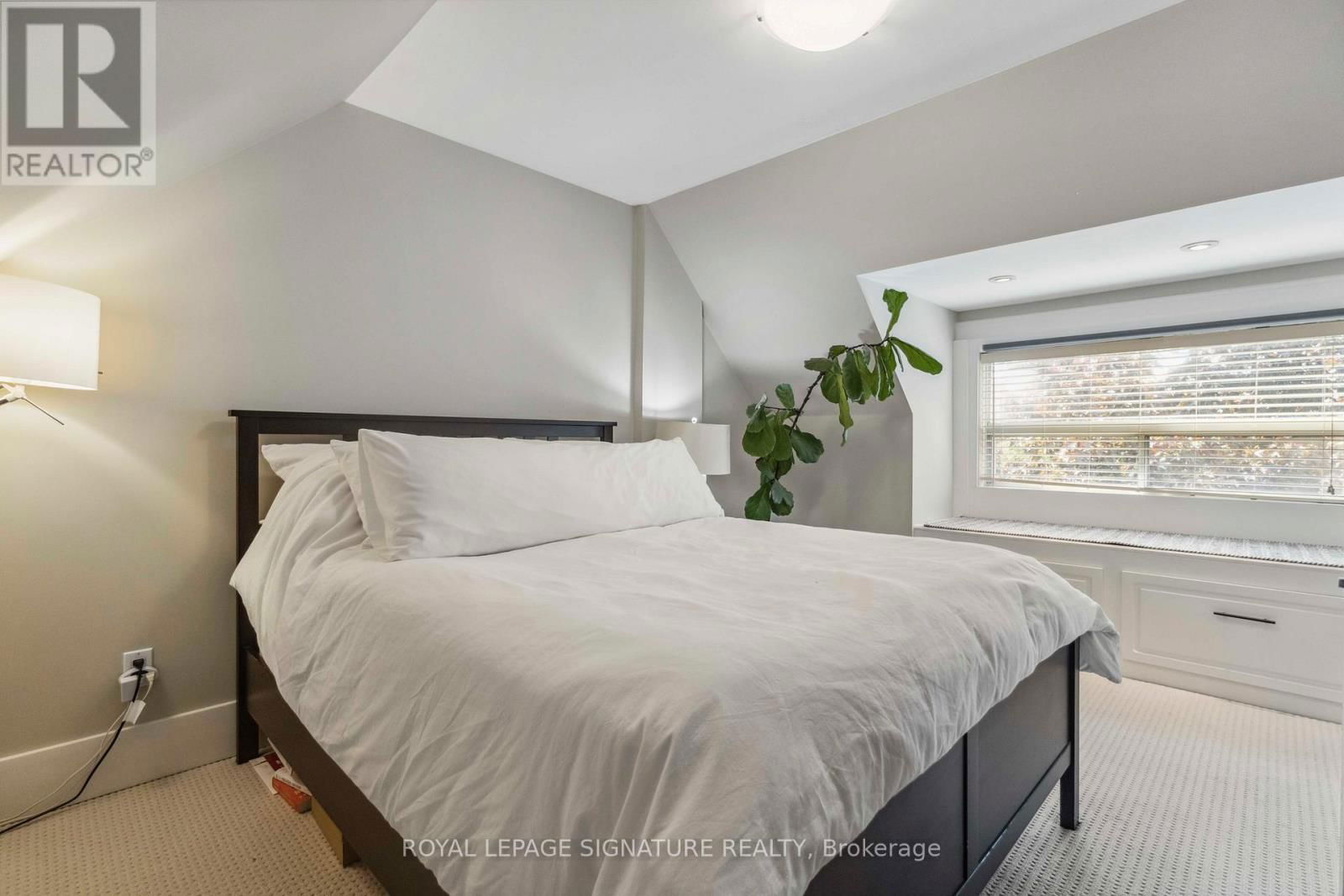 Upper - 50 GALLEY AVENUE Image 16