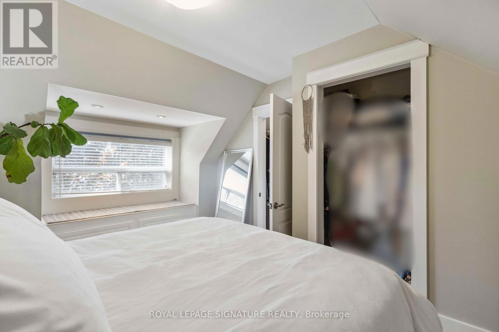 Upper - 50 GALLEY AVENUE Image 17