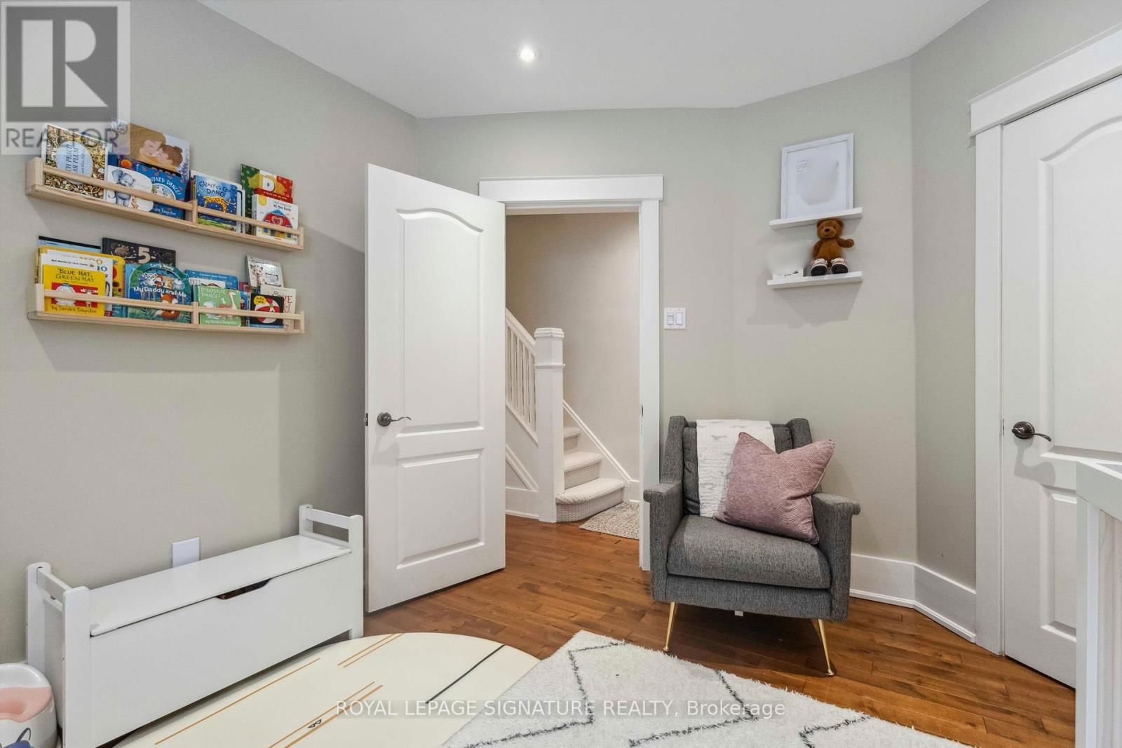 Upper - 50 GALLEY AVENUE Image 19