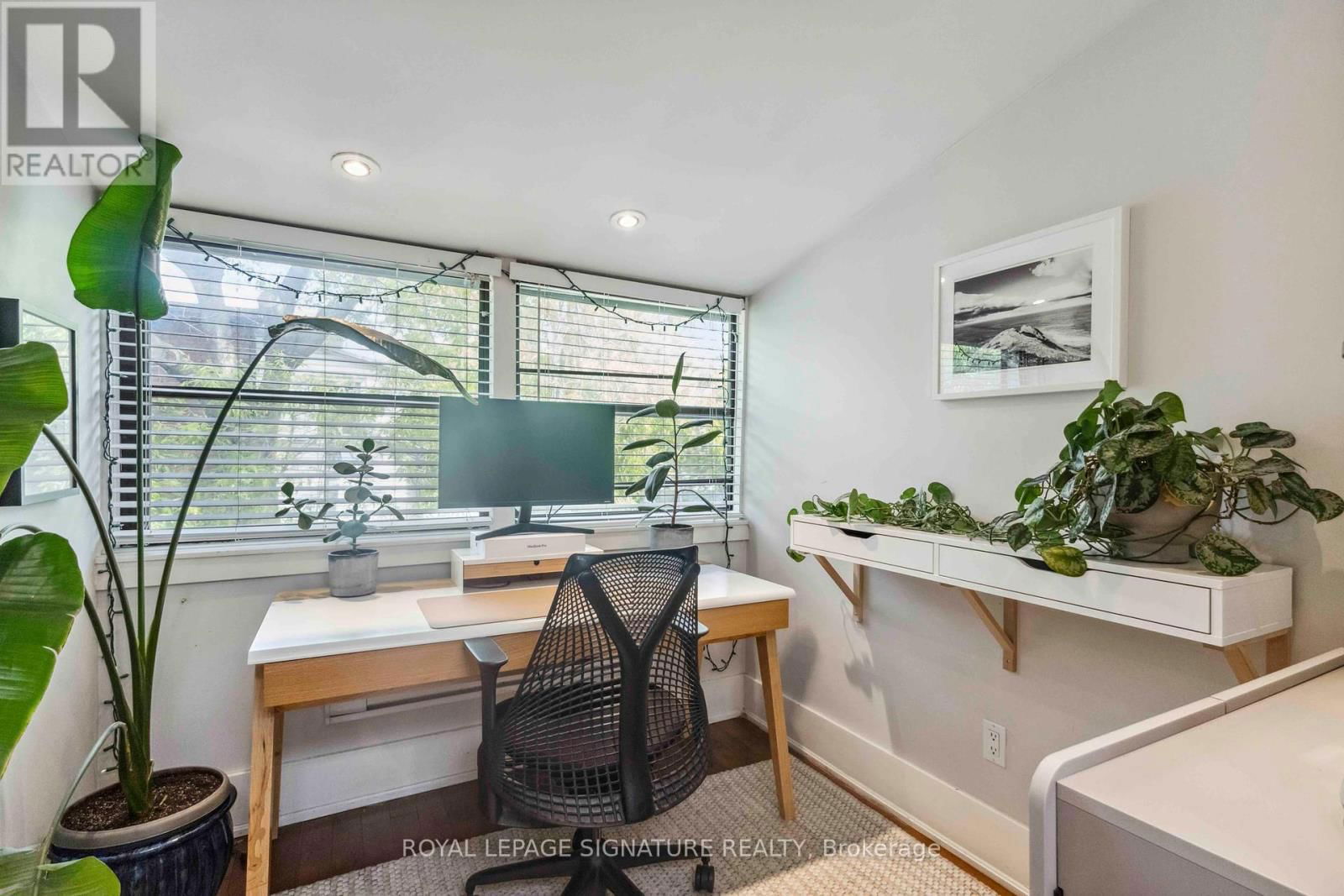 Upper - 50 GALLEY AVENUE Image 21