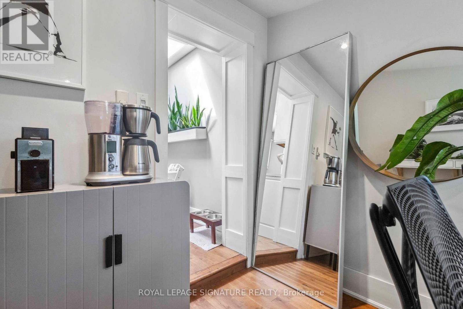 Upper - 50 GALLEY AVENUE Image 23