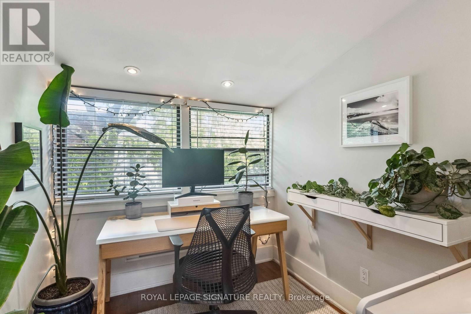 Upper - 50 GALLEY AVENUE Image 24
